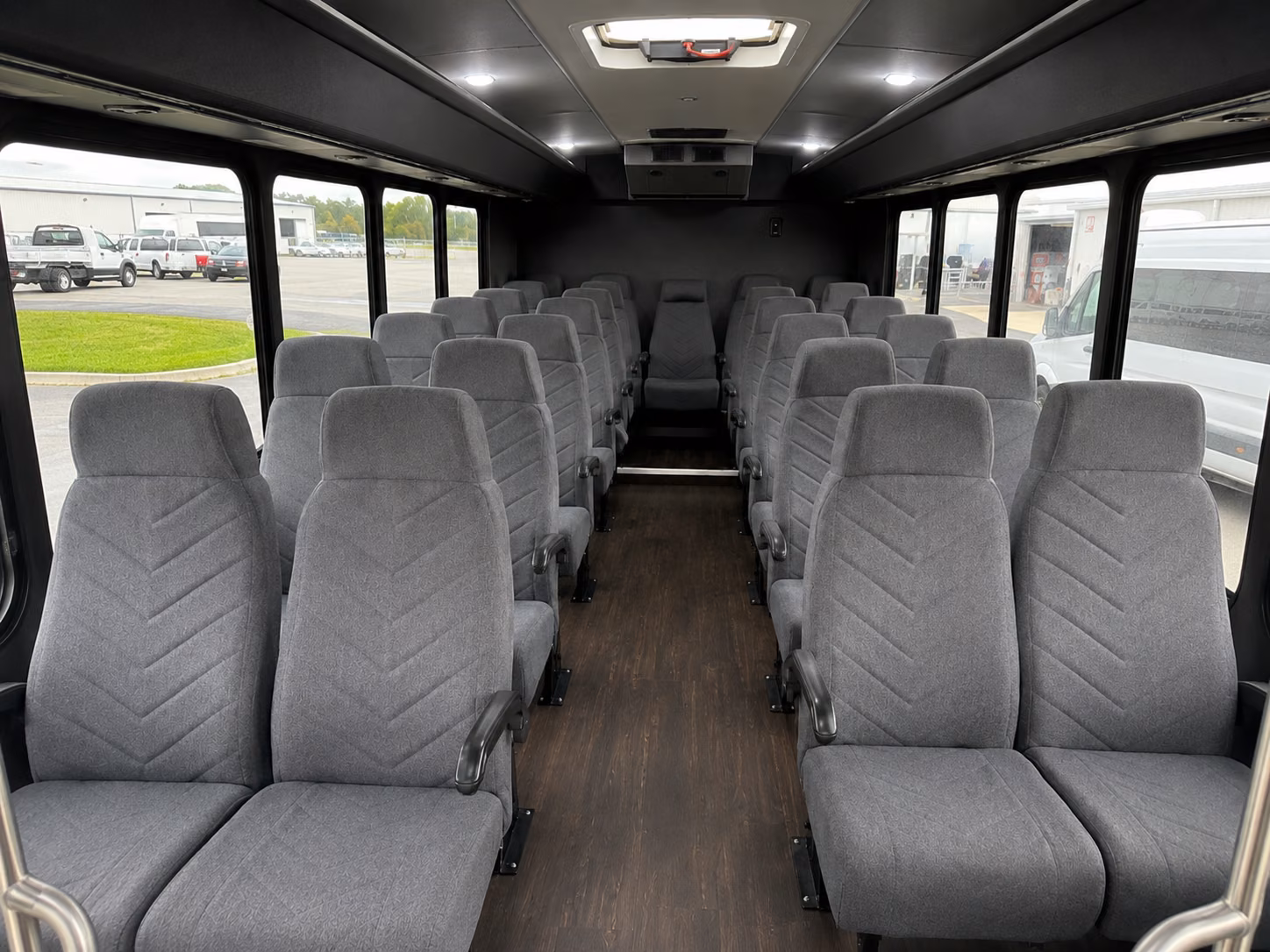 bus rentals for nampa weddings at outdoor and vineyard venues