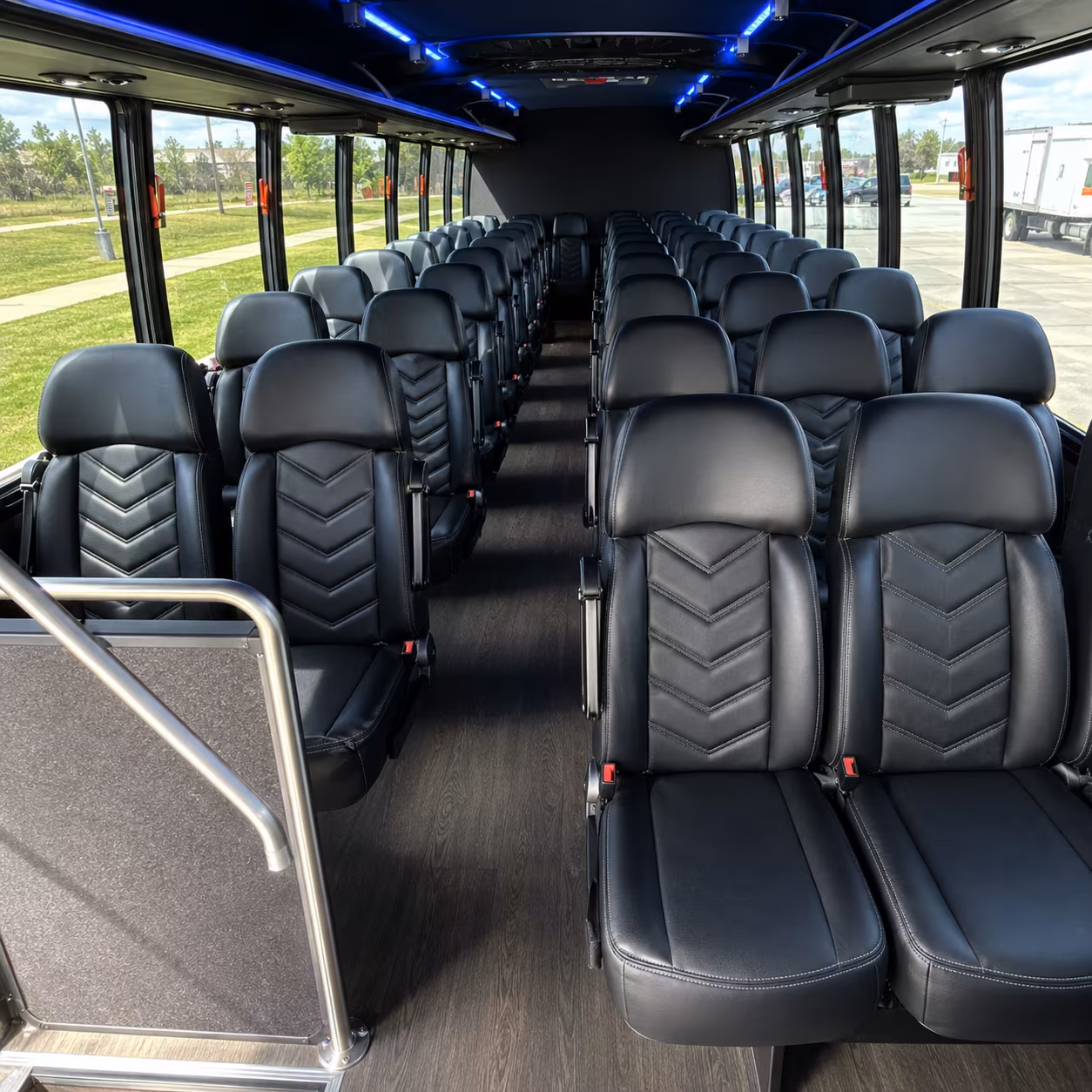 minibus rentals in nampa for smaller prom groups and pre prom dinners