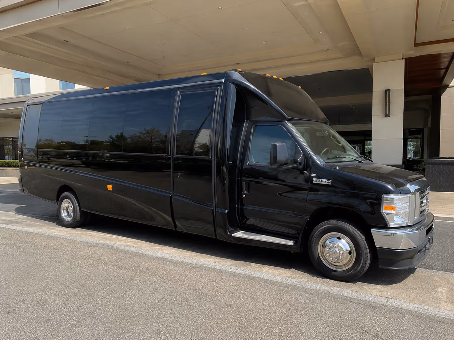rent a party bus for sunnyslope wine country tours out of nampa